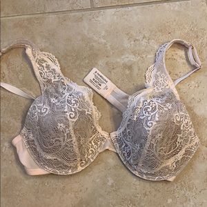 BRAND NEW Third Love Lace Plunge bra! 38 C